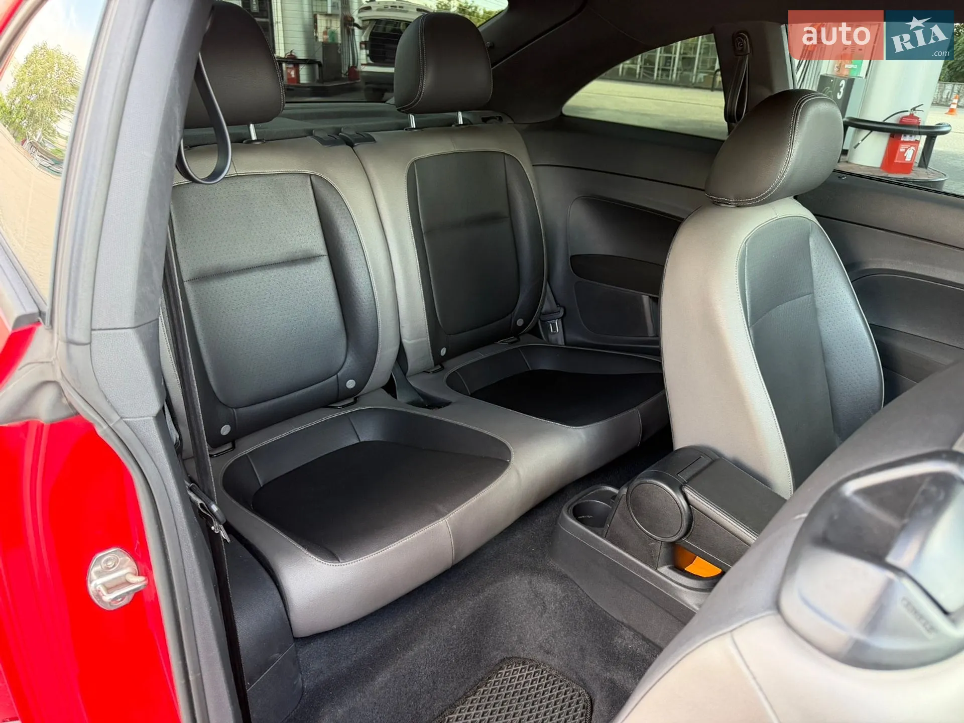 2015 Volkswagen Beetle - мініатюра 25