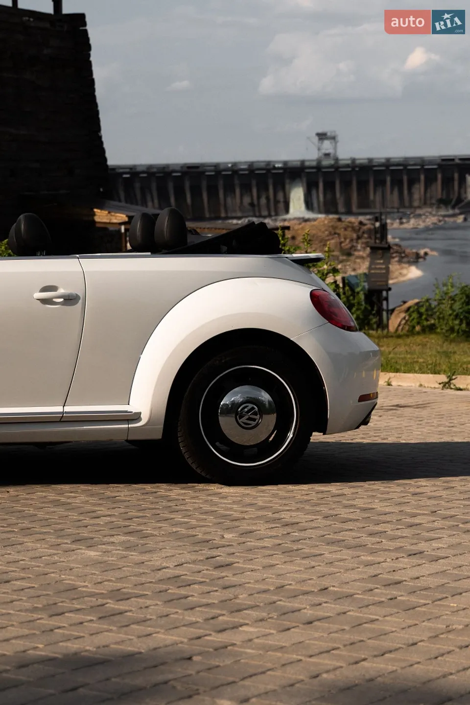 2013 Volkswagen Beetle - мініатюра 4