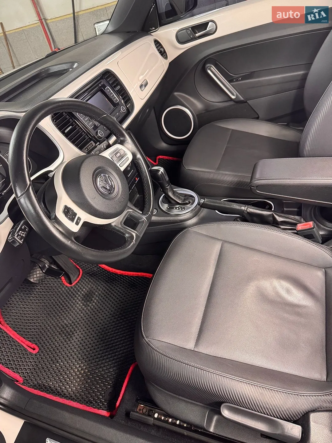 2012 Volkswagen Beetle - мініатюра 15