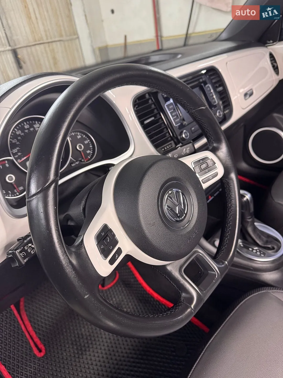 2012 Volkswagen Beetle - мініатюра 17