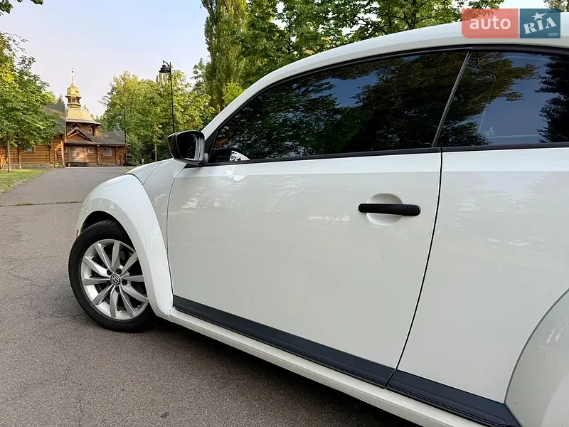 Volkswagen Beetle 2017 VIN 3VWF17AT1HM622556 фото оголошення 4 з 43