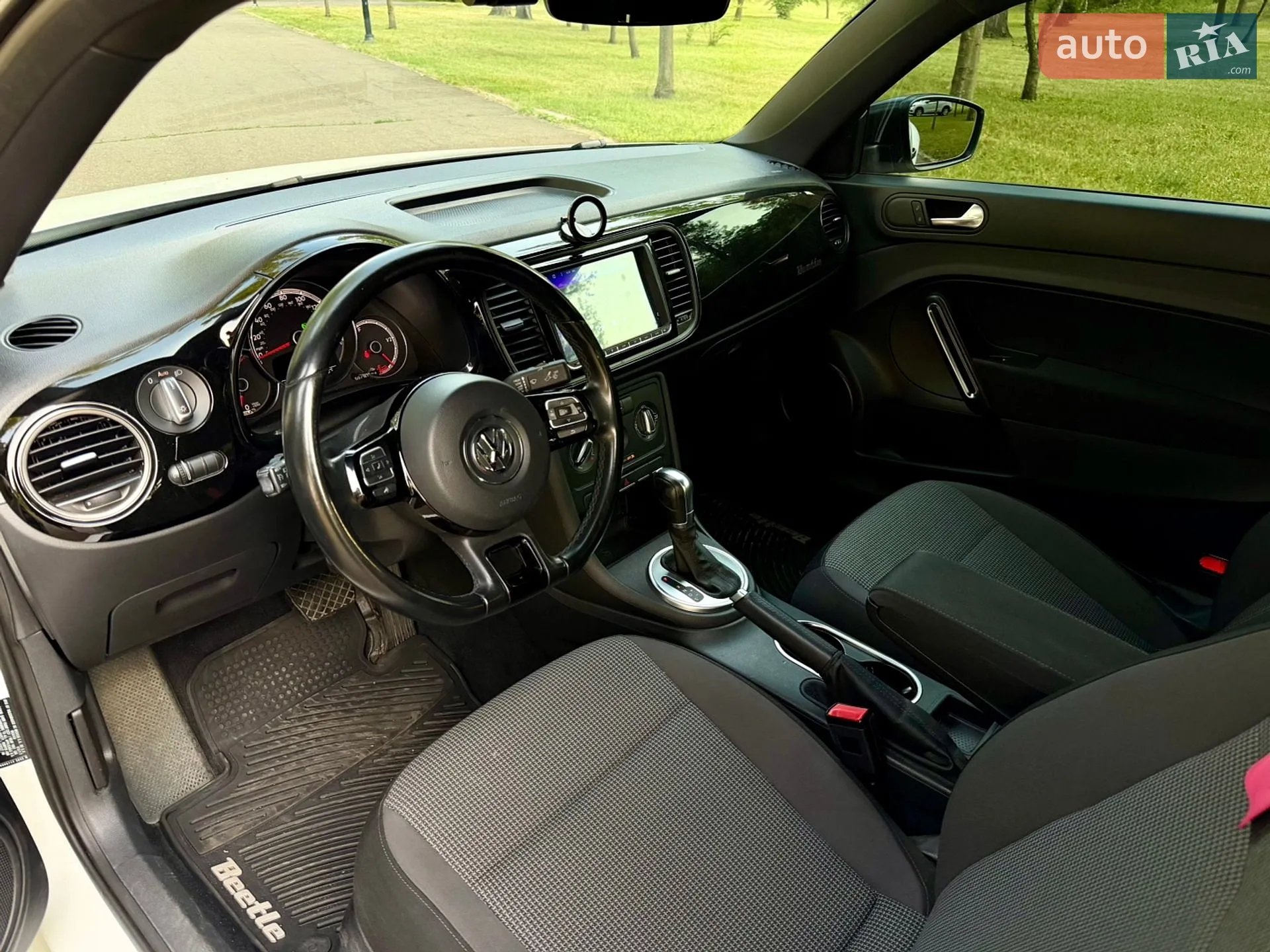 2017 Volkswagen Beetle - мініатюра 9