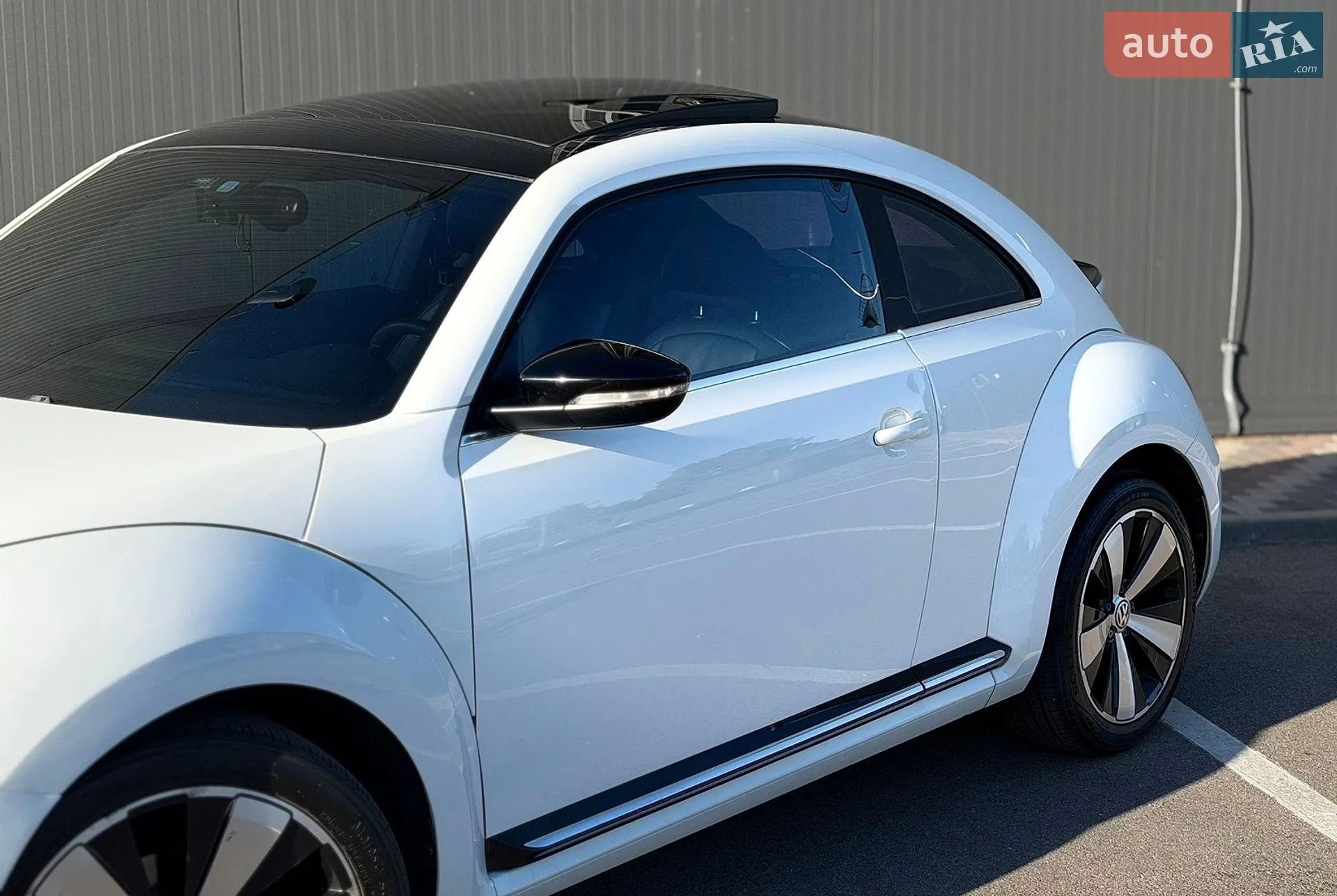 2015 Volkswagen Beetle - мініатюра 4