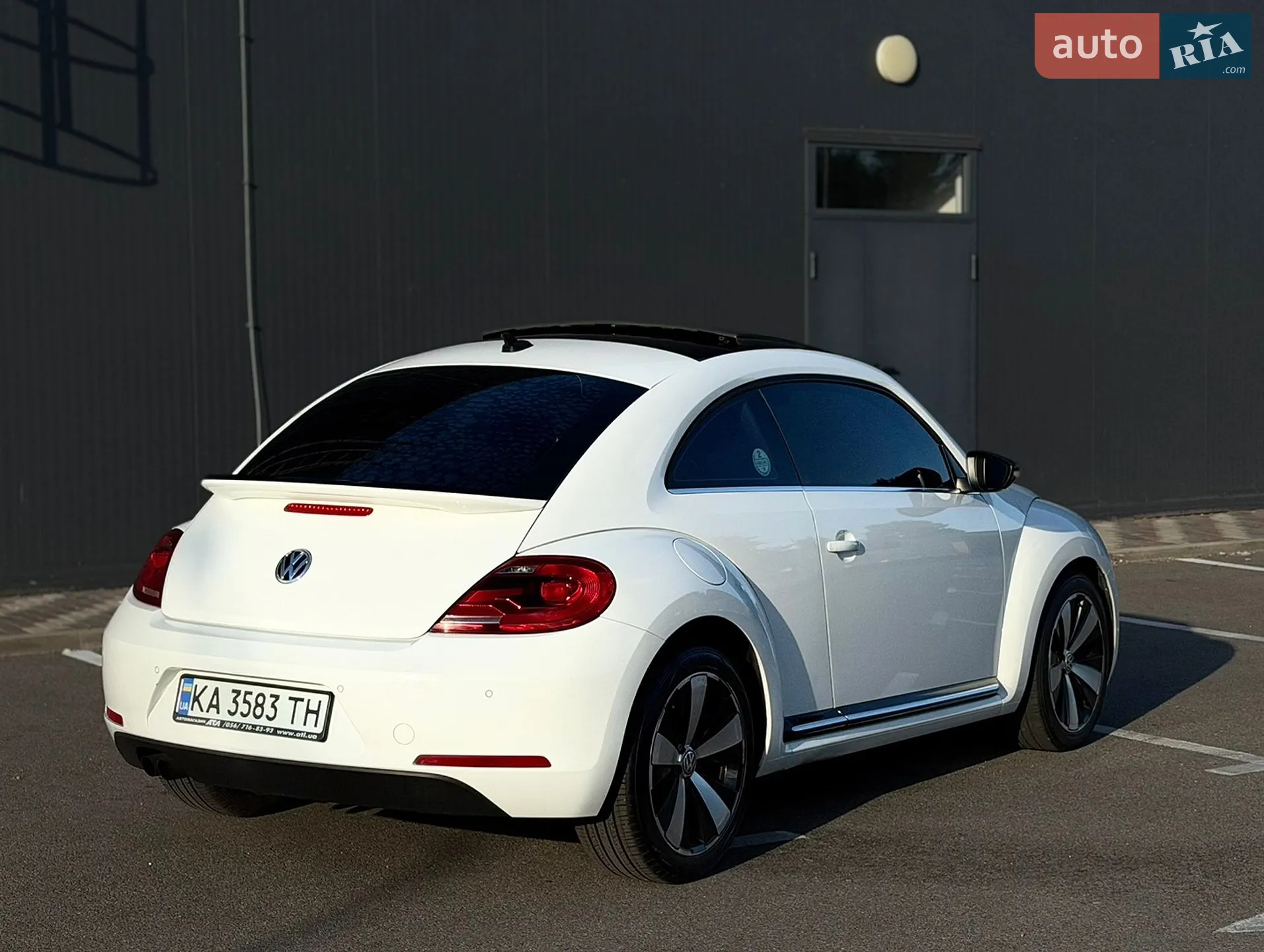 2015 Volkswagen Beetle - мініатюра 14