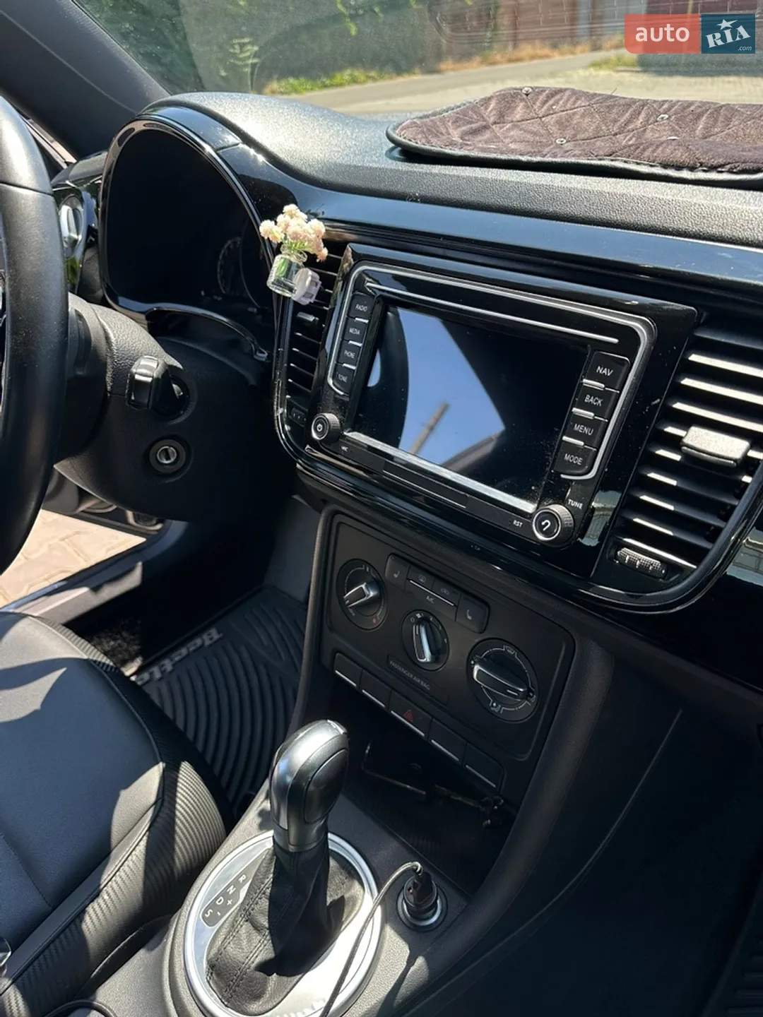 2015 Volkswagen Beetle - мініатюра 17