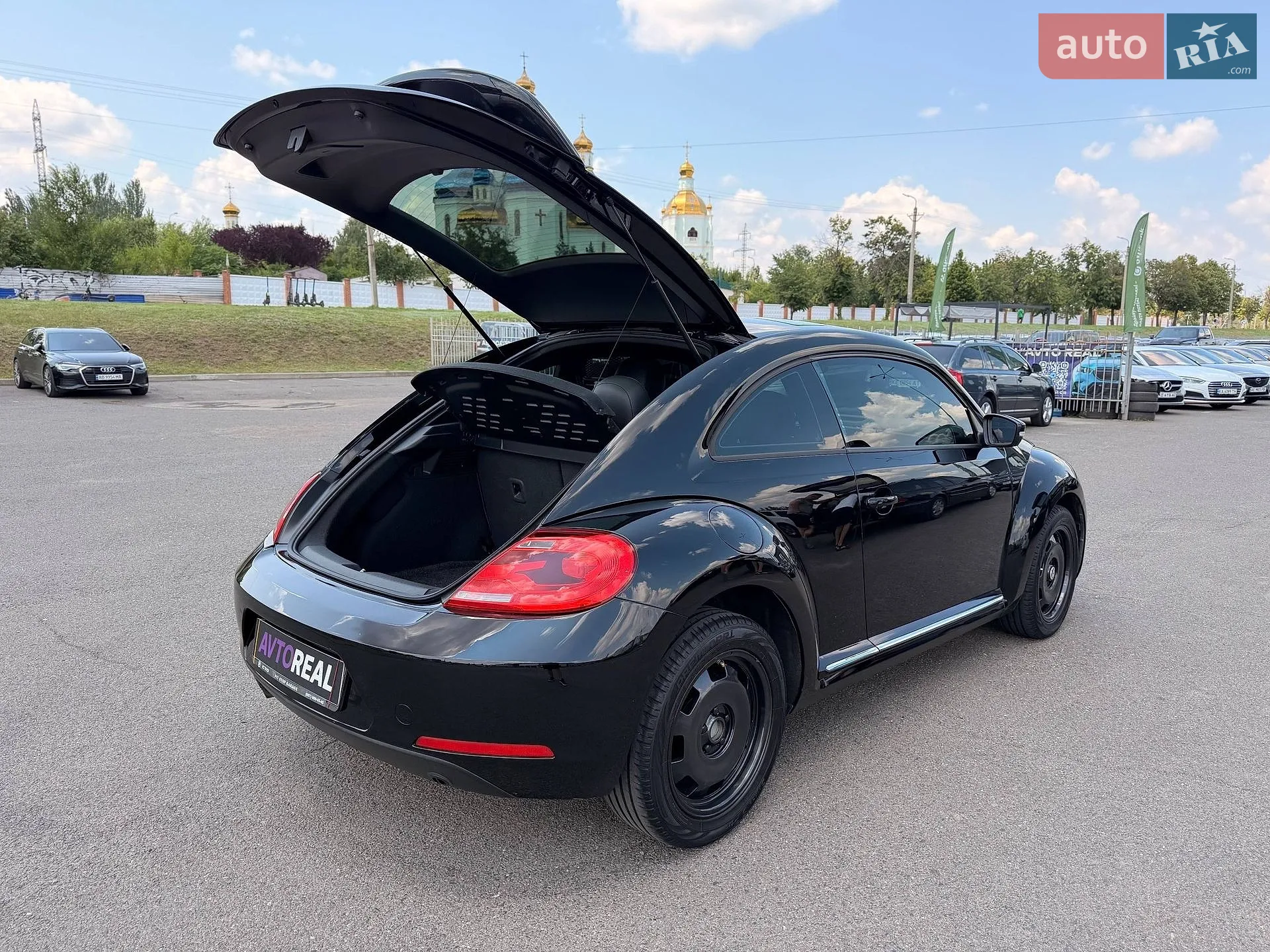 2014 Volkswagen Beetle - мініатюра 35