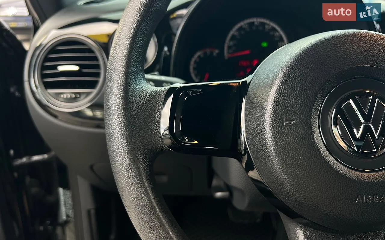 2014 Volkswagen Beetle - мініатюра 12
