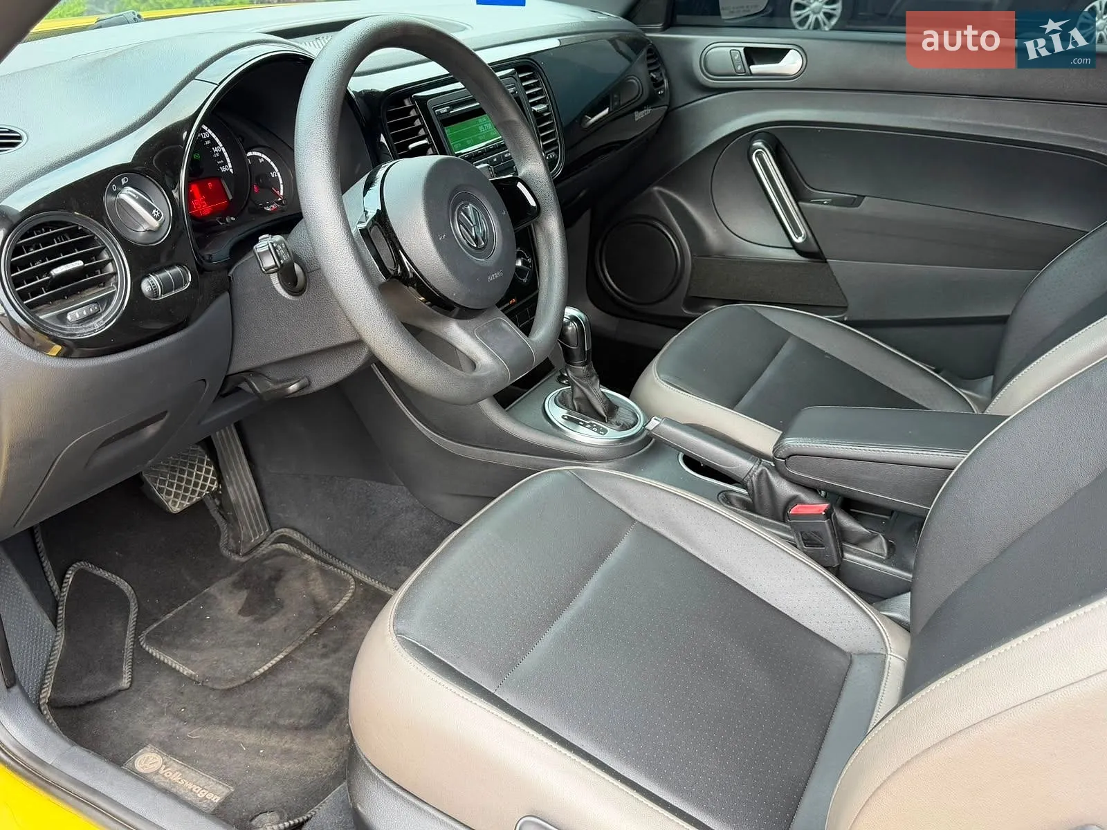 2015 Volkswagen Beetle - мініатюра 37
