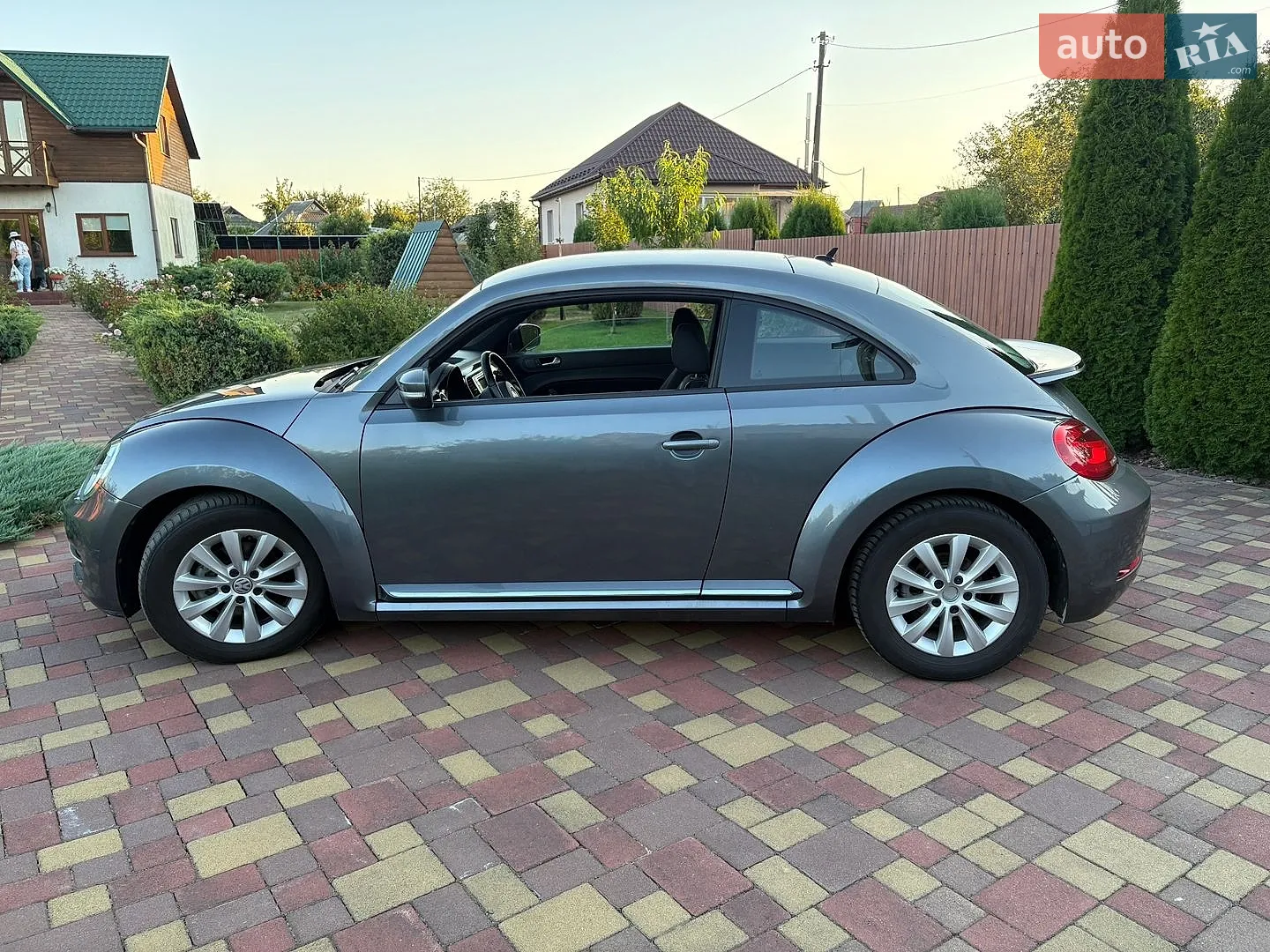 2019 Volkswagen Beetle - мініатюра 11