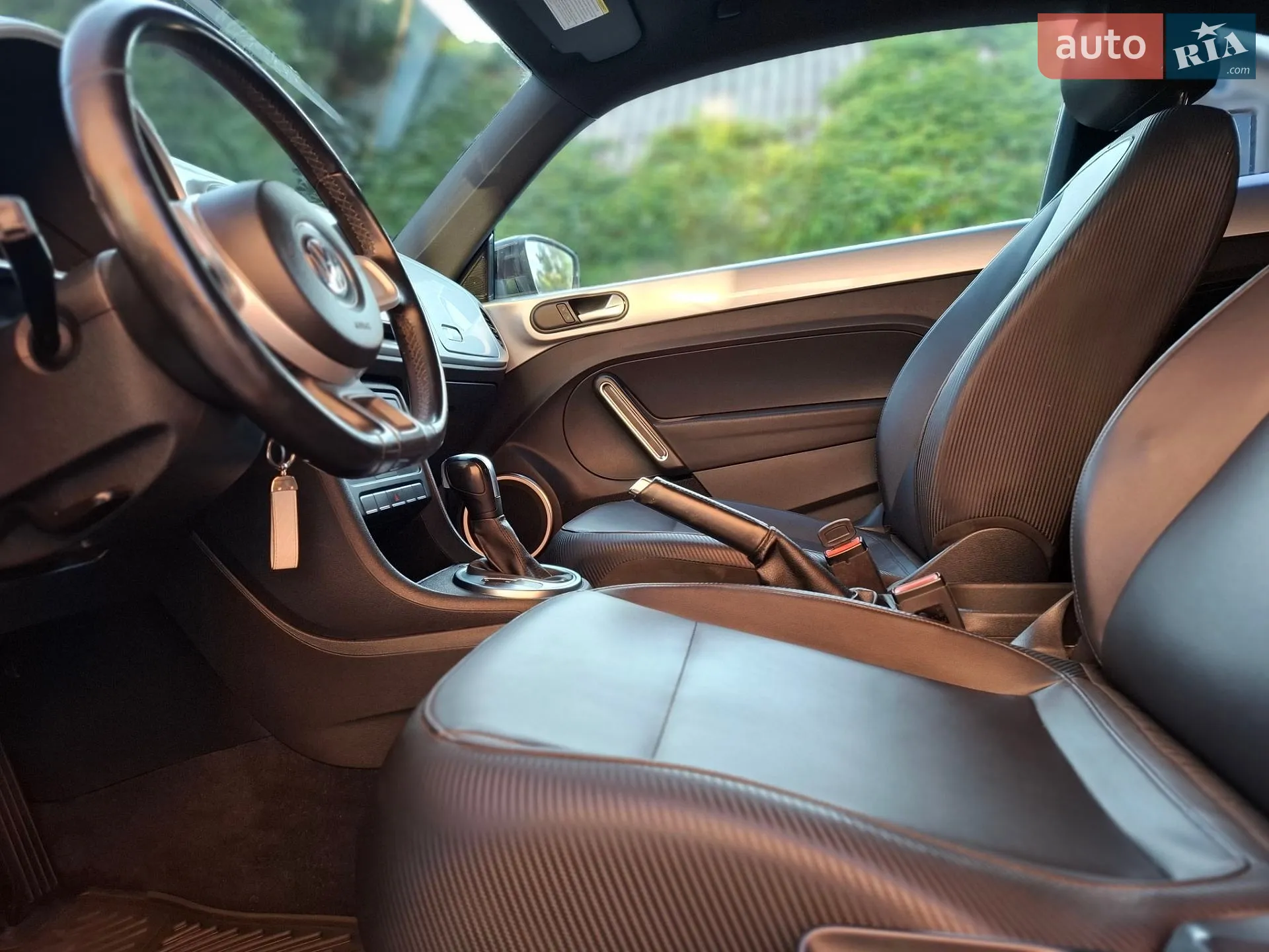 2012 Volkswagen Beetle - мініатюра 22