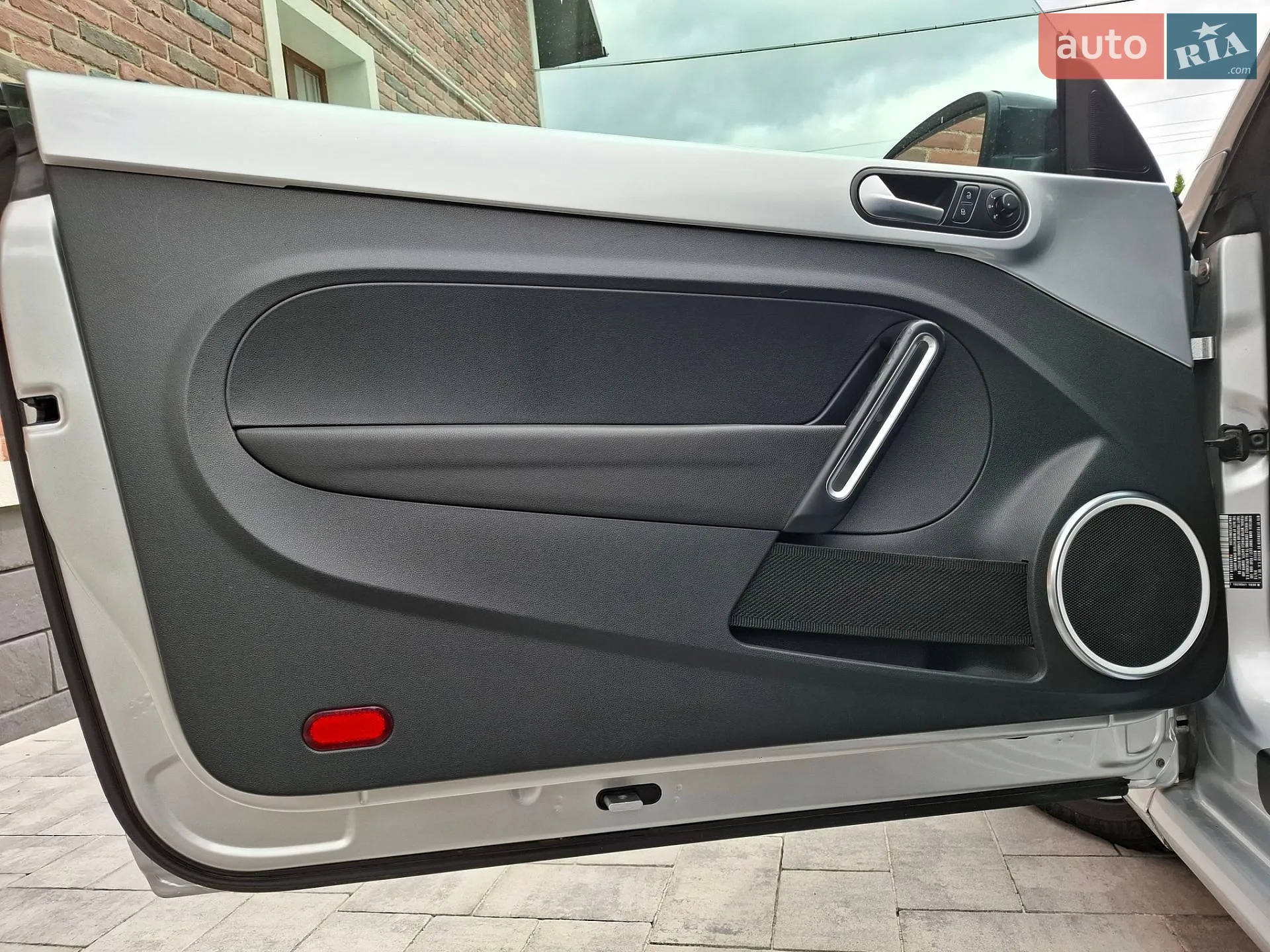 2012 Volkswagen Beetle - мініатюра 52