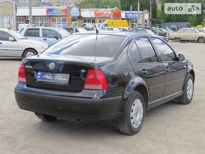 Седан Volkswagen Bora 2003 в Черкасах