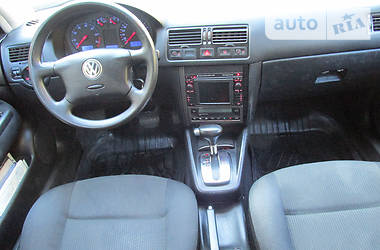 Седан Volkswagen Bora 2004 в Львове