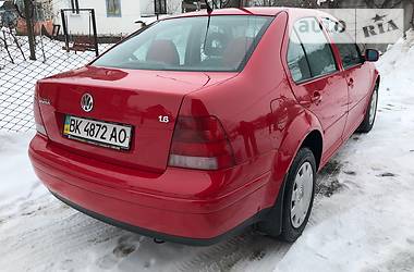 Седан Volkswagen Bora 2001 в Ровно