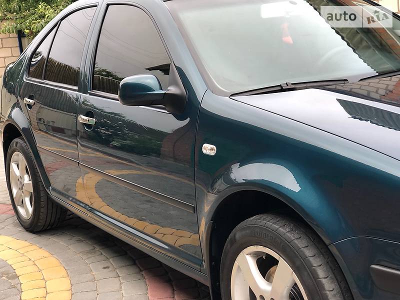 Седан Volkswagen Bora 2006 в Киеве