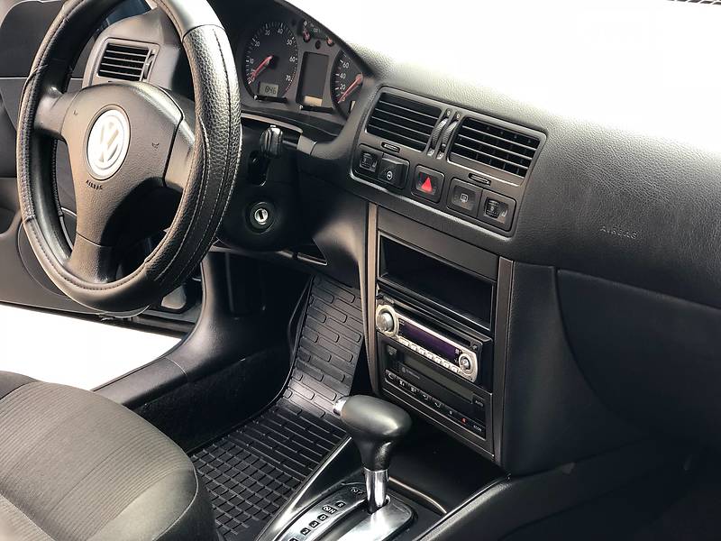 Седан Volkswagen Bora 2006 в Киеве