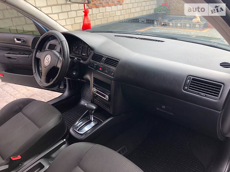 Седан Volkswagen Bora 2006 в Киеве