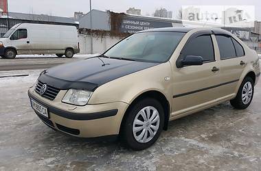 Седан Volkswagen Bora 2003 в Киеве