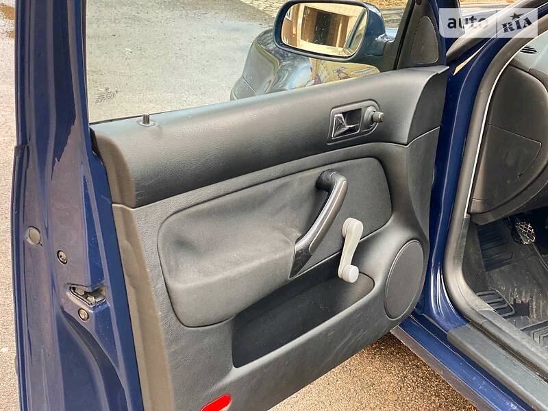Седан Volkswagen Bora 2002 в Мукачевому