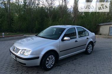 Седан Volkswagen Bora 2000 в 