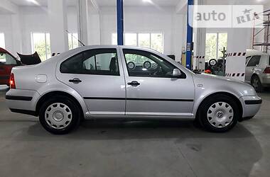 Седан Volkswagen Bora 2000 в 