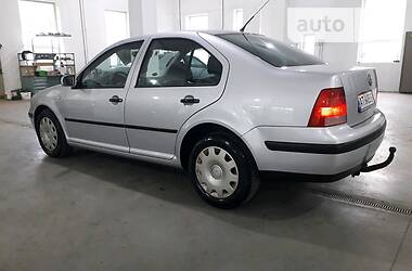 Седан Volkswagen Bora 2000 в 