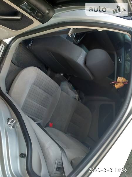 Седан Volkswagen Bora 2001 в Кривому Розі