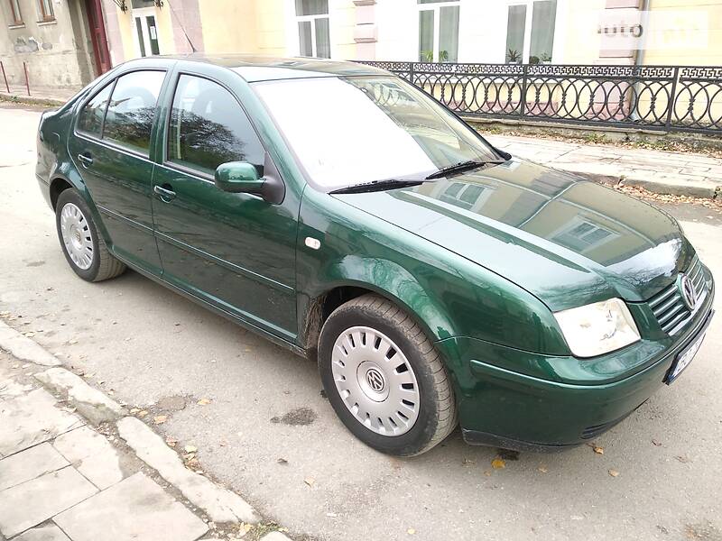 Седан Volkswagen Bora 2000 в Чорткове