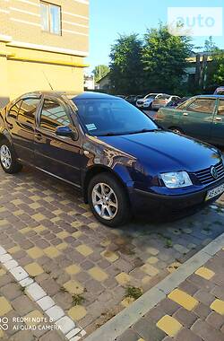 Седан Volkswagen Bora 2005 в Виннице