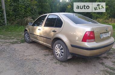 Седан Volkswagen Bora 2001 в 