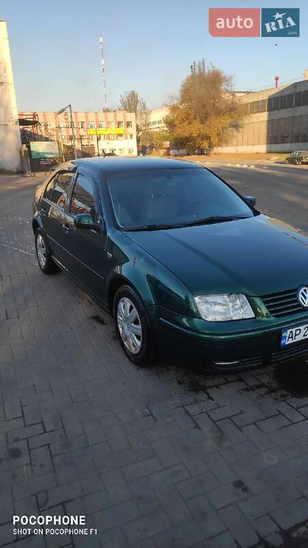 Седан Volkswagen Bora 1999 в Запорожье