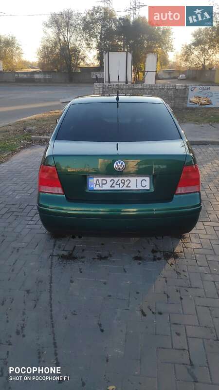Седан Volkswagen Bora 1999 в Запорожье