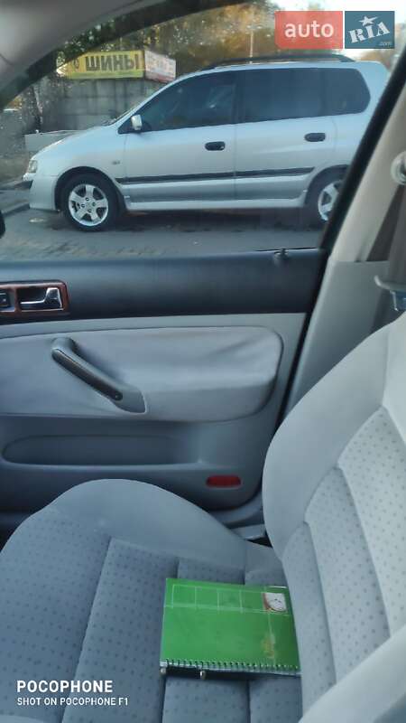 Седан Volkswagen Bora 1999 в Запорожье