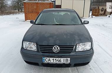 Седан Volkswagen Bora 2001 в Черкассах