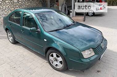 Седан Volkswagen Bora 1998 в Волочиске