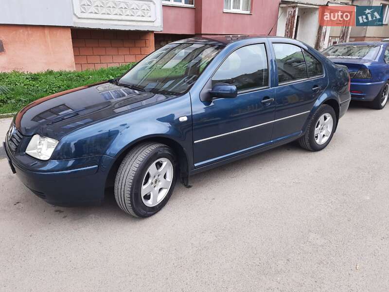 Седан Volkswagen Bora 2004 в Івано-Франківську