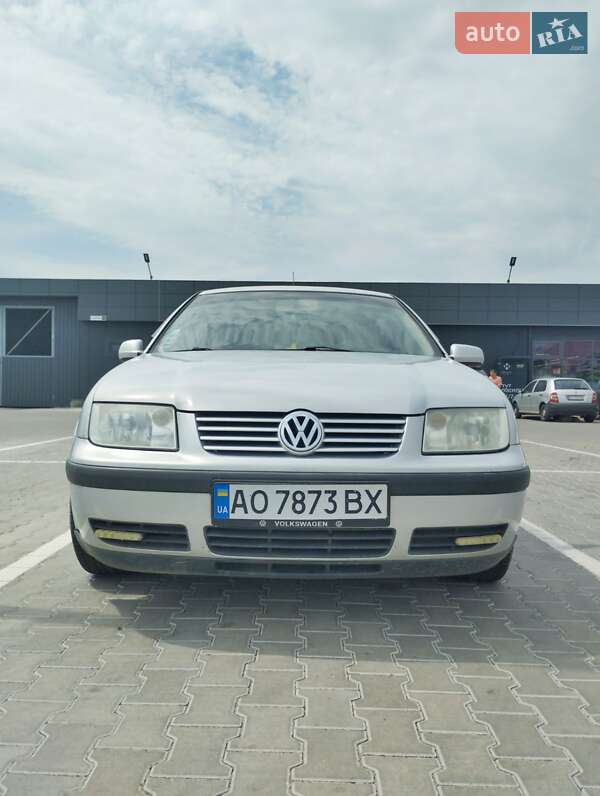 Volkswagen Bora 2000