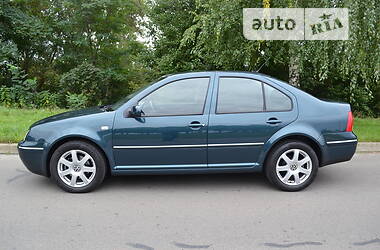 Седан Volkswagen Bora 2004 в Киеве