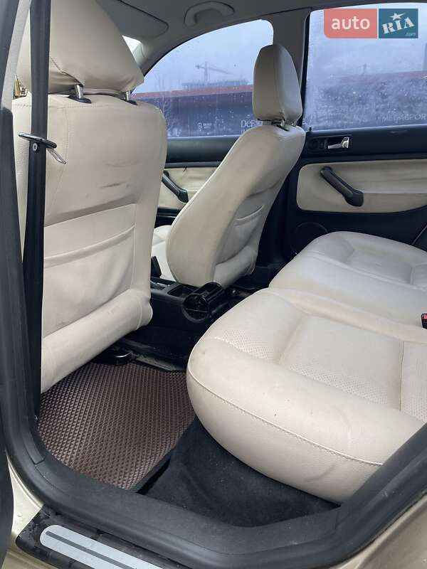 Седан Volkswagen Bora 2001 в Києві