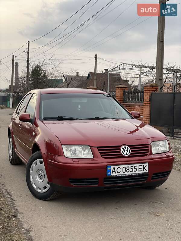 Седан Volkswagen Bora 1999 в Кривом Роге