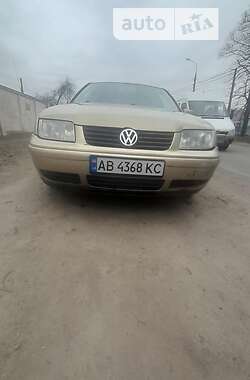 Седан Volkswagen Bora 2003 в Виннице