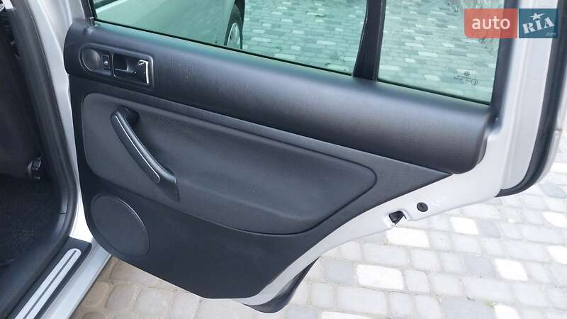 Универсал Volkswagen Bora 2001 в Ходорове