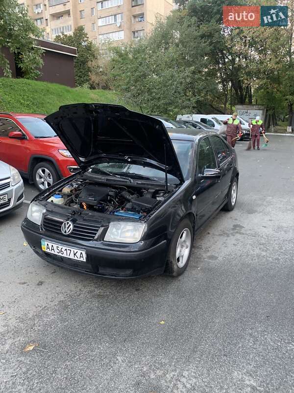 Седан Volkswagen Bora 2001 в Василькові
