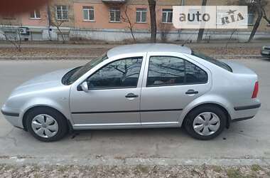 Седан Volkswagen Bora 2000 в Киеве