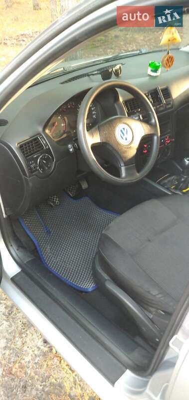 Седан Volkswagen Bora 2002 в Житомирі