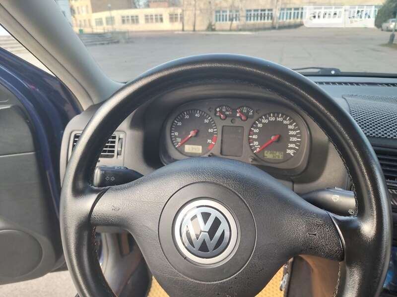 Седан Volkswagen Bora 1998 в Конотопе