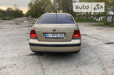 Седан Volkswagen Bora 2002 в Вишневом