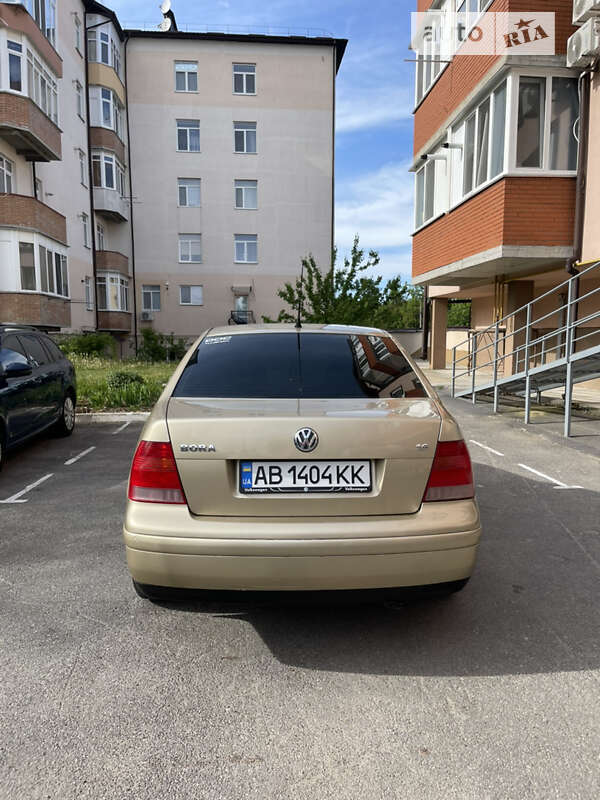 Седан Volkswagen Bora 2002 в Виннице