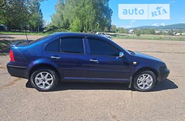 Седан Volkswagen Bora 1999 в Черновцах