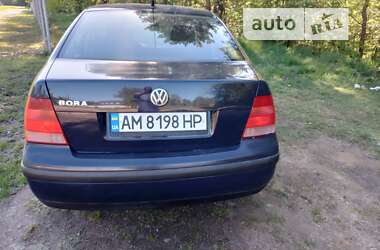 Седан Volkswagen Bora 2004 в Житомирі